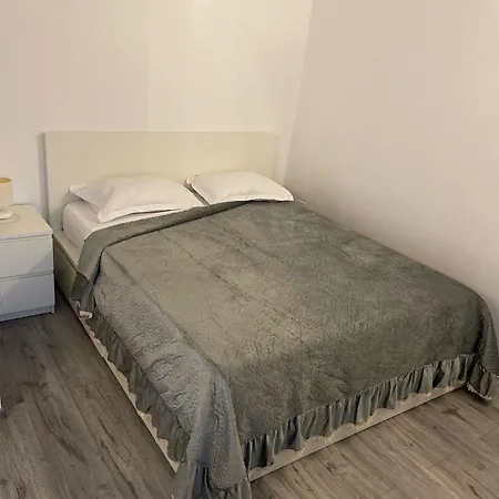 Elena 度假居 泰基尔吉奥尔